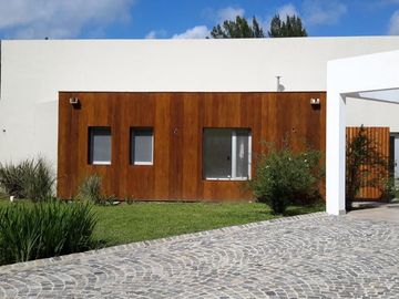 CASA en VENTA, LAS PRADERAS, LUJAN UF 228