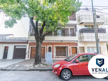 Venta Casa Comercial o Residencial 6 ambientes, 5...
