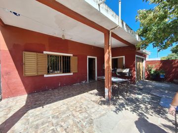 Casa 2 dorm - Patio - Zorilla de San Martin al 1600 - B°...