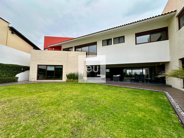 Espectacular casa en venta en Lomas Country Club