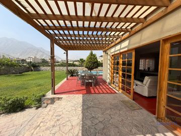 SE VENDE HERMOSA Y AMPLIA CASA DE CAMPO DE 1,024m² EN...