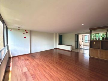 Apartamento para la venta en El Poblado, piso 6