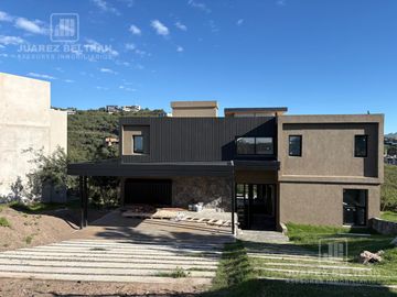 Venta – Casa de 3 dormitorios – La Deseada a ESTRENAR