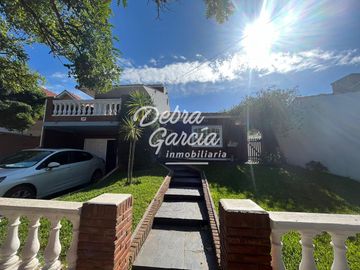 VENTA CASA 4 AMBIENTES  LA LUCILA DEL MAR GARAGE GAS NATURAL