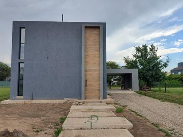 Excelente Loft en Valle del Golf- Naturaleza