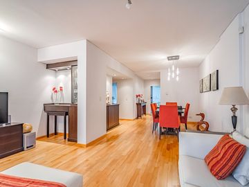 Venta Caballito  4 ambientes, 2 baños, 1 toilette,...
