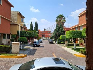 Hermosa Casa en Xochimilco dentro de un Fraccionamiento...