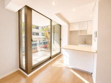VENTA MONOAMBIENTE A ESTRENAR CON PARRILLA | COLEGIALES