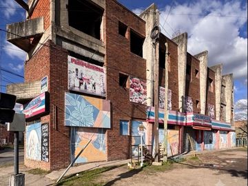 Venta edificio comercial y residencial a terminar...