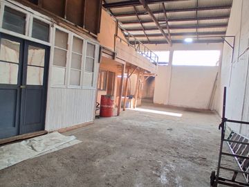 ¡Oportunidad! Local Comercial en Arriendo, Carlos...