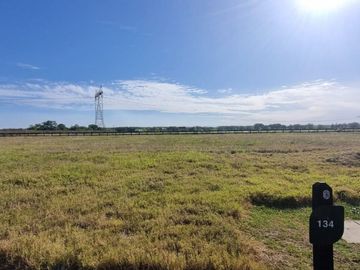 VENTA LOTE 1922m2 en LAGUNA - Estancias del Pilar