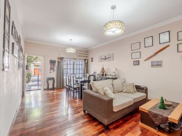 DUPLEX 3 DORMITORIOS Y JARDÍN APTO CRÉDITO LUGANO