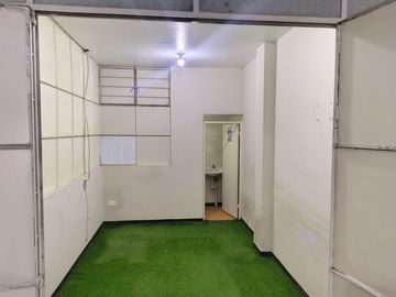 Local en alquiler en Av. Habich, ideal para consultorio,...