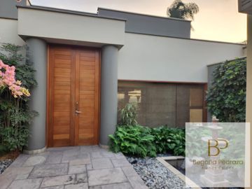 Venta de hermosa casa en el exclusivo condominio Casuarinas