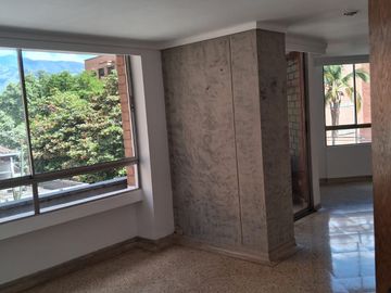 Vendo apto en Medellín sector laureles (A)