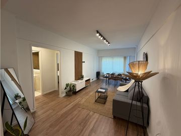 VENTA DEPARTAMENTO 3 AMBIENTES A LA CALLE CON BALCÓN MAR...