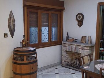 CASA DOS FAMILIAS EN VENTA LANUS ESTE