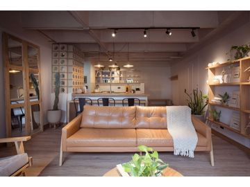 Venta apartamento remodelado y amoblado en El Poblado...