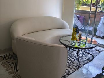 SE VENDE APARTAMENTO EN LA LOMA DE LOS BERNAL ML