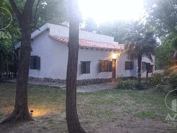 Casa  sobre  lote  8853 m2   en la mejor  zona de  las...