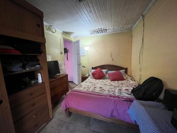 SE VENDE CASA 4D-1B-COMUNA LO ESPEJO -CLARA ESTRELLA