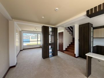 Casa en venta VIP, en el Sur de Ambato (sector Huachi la...