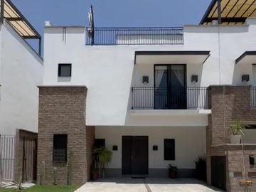 Aria Boscaje Residencial CASA en VENTA  o RENTA, San...