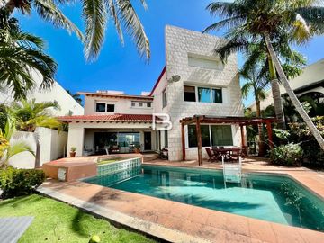 Casa En Renta Equipada Con Muelle en Isla Dorada