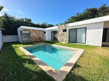 CASA EN RENTA O VENTA  EN MERIDA DE UN NIVEL