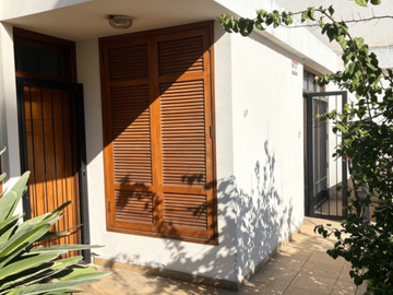 Casa en venta c/ cochera en Centro
