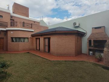 VENTA CASA CHALET 4 AMB SARANDI