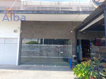 LOCAL COMERCIAL EN RENTA EN PLAZA CAMPESTRE SANTA MARIA...