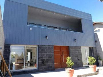 Casa en Esquel + 2 Departamentos - Apto Crédito