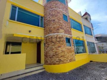 Venta de casa Santa Lucia Norte de Quito