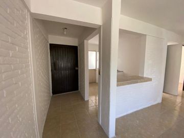 Departamento  en Campestre Jiutepec - CRB-1323-De