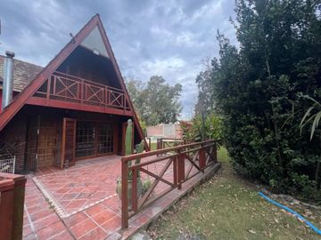 VENTA CASA 4 AMBIENTES DE VICENZO  GRANDE PIÑAR