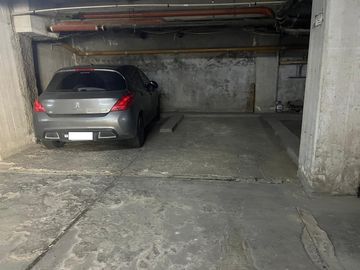 Venta Cochera Cubierta En Centro Bahía Blanca - Con...