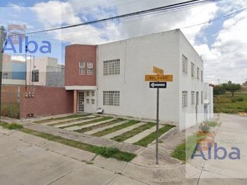DEPARTAMENTO EN RENTA PLANTA BAJA  EN VILLAS DE LA CANTERA