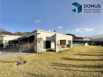 VENTA CASA EN EL TIPAL CLUB DE CAMPO
