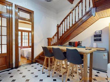 CASONA EN VENTA EN EL BARRIO DE FLORES