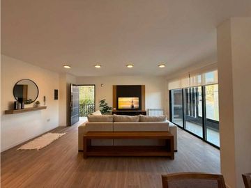 VENTA – DEPARTAMENTO DE CATEGORA A ESTRENAR EN VILLA...