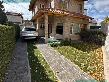 Casa en Villa Regina