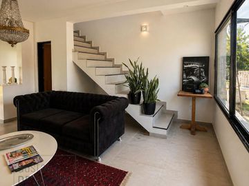 Duplex de 2 ambientes en VENTA en La Angélica