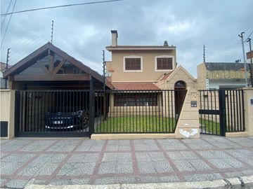 Casa en VENTA,  San Antonio de Padua - 4 Ambientes