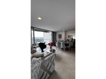 VENDO LINDO APARTAMENTO PISO 7 EN VALLE DEL LILI (P.Z)...