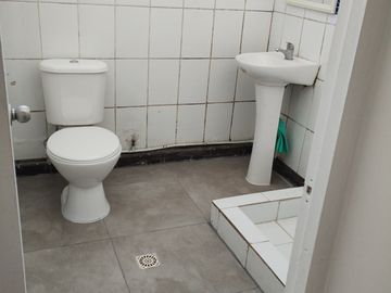 CRISL AMPLIA PROPIEDAD EN RECREO, 3 CASAS, VISTA AL MAR