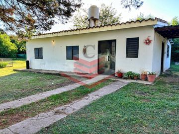 CASA EN VENTA EN BIALET MASSE 2 DORMITORIOS APTO CREDITO