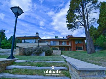 Hermosa casa en venta en Arelauquen