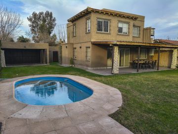 CASA EN VENTA BARRIO CORDON DEL PLATA CON TORU INMOBILIARIO