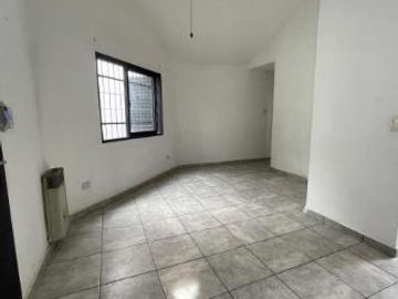 Casa en Venta de 1 dormitorio con cochera en Observatorio